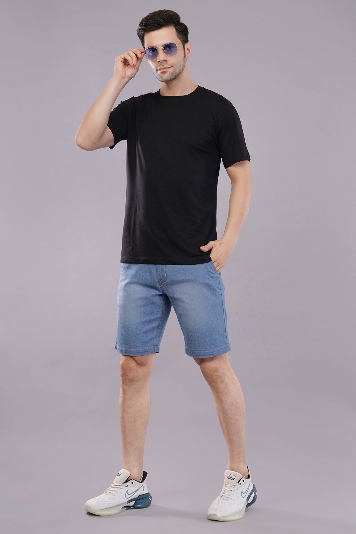 Men Denim Shorts with Drawstring Closure